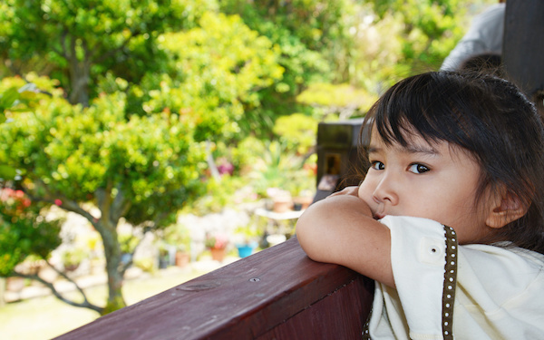 子どもがいつも不安がっていて心配、「新宿の母」が説くその原因と解決法