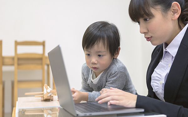 妊娠・出産で退職するときは失業給付の受給延長を！ 手続き方法解説【妊娠・出産でもらえるお金2018 Vol.9】