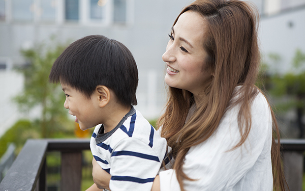 シングルマザー（母子家庭）がもらえる「児童扶養手当」。自治体の支援は？【妊娠・出産でもらえるお金2018 Vol.12】