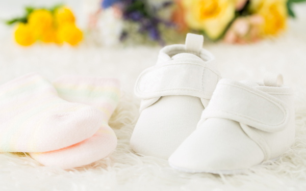 出産祝いの金額相場、送り方マナー、喜ばれるギフトは？ 友だち、同僚別に解説