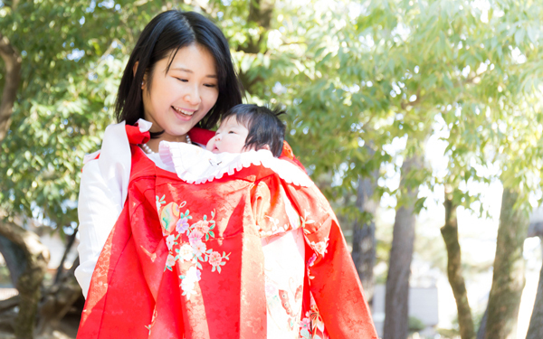 出産祝いの金額相場、送り方マナー、喜ばれるギフトは？ 友だち、同僚別に解説