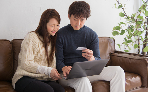 出産祝いの金額相場、送り方マナー、喜ばれるギフトは？ 友だち、同僚別に解説