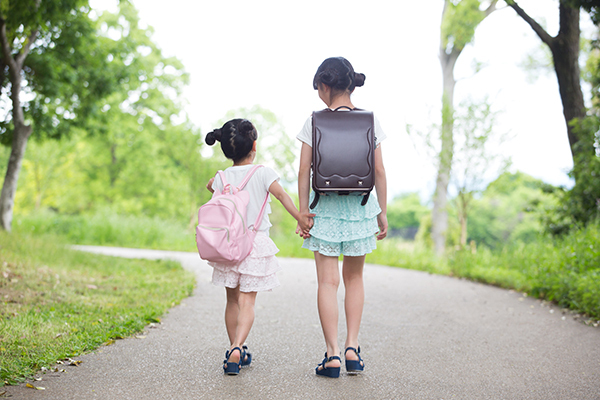 不審者、転落、水難事故…　AIを活用した子ども見守りサービスが画期的！