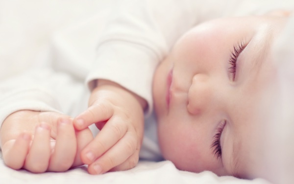 女の子の名前は古風なものにも人気に。人気の名前ランキング