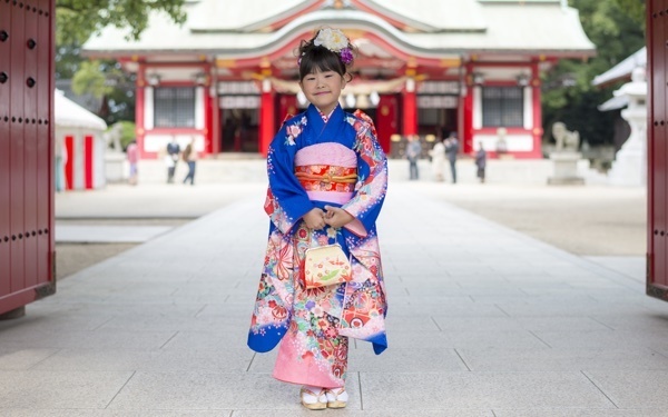 七五三のお参りの時期はいつ？ 写真は前撮り？  服装は男の子と女の子で違うの？