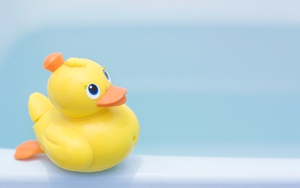 ベビーバスのおすすめ！ タイプ別の特徴と選び方のポイントを紹介！ 便利なバスグッズも