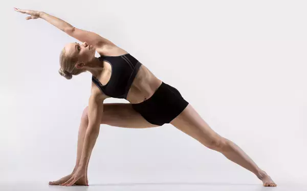 7月23日〜7月29日のヨガ星座占い！ あなたを癒すヨガポーズは…？