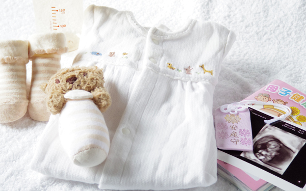 母子手帳ケースは使うべき？ 収納タイプから人気ブランドまで全部教えます！