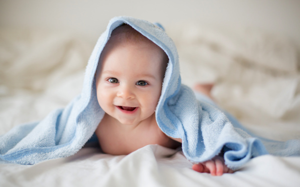 「おくるみは何枚必要？」巻き方・選び方から人気ブランドBEST12まで徹底解説