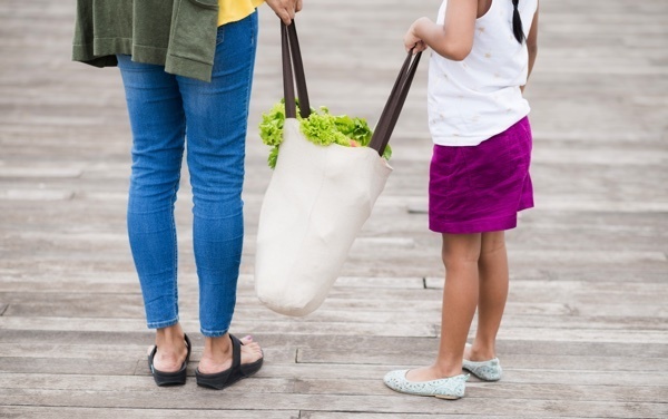 マザーズバッグはどう選ぶ？ おしゃれママのバッグ選び5つのコツ