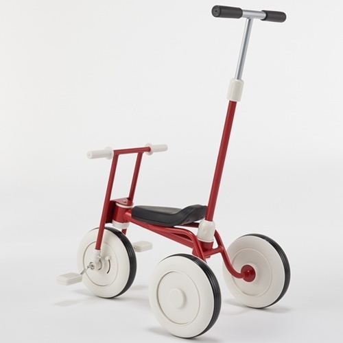 三輪車のおすすめ商品13選！ 何歳から乗る？ 折りたたみ式もある？