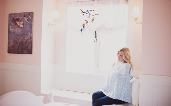 授乳ケープの選び方、使い方は？ おしゃれな授乳ケープを一挙紹介