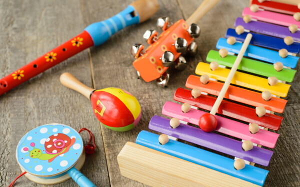 「リトミックって何？」子どもの成長をうながす「やり方・内容・必要な教材」