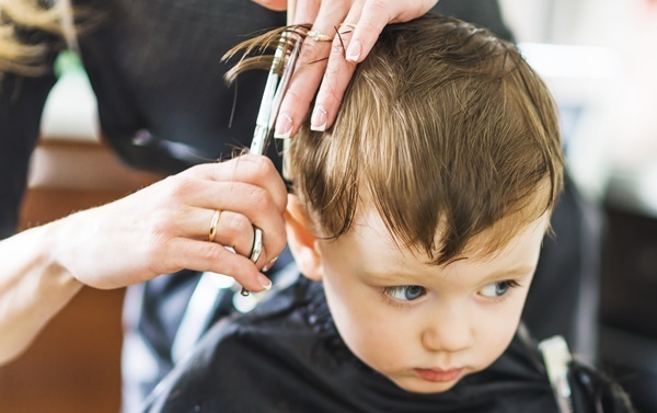 【年齢別】男の子の髪型・ヘアカタログ　切り方やアレンジ方法も！