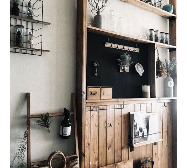 「ディアウォール」で賃貸でもおしゃれな壁面収納が簡単に！ DIY実例＆作り方を徹底解説