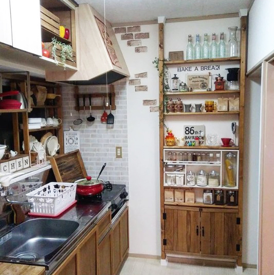 「ディアウォール」で賃貸でもおしゃれな壁面収納が簡単に！ DIY実例＆作り方を徹底解説