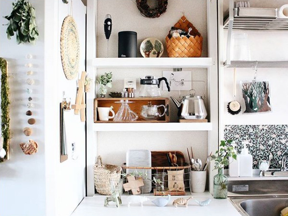 「ディアウォール」で賃貸でもおしゃれな壁面収納が簡単に！ DIY実例＆作り方を徹底解説