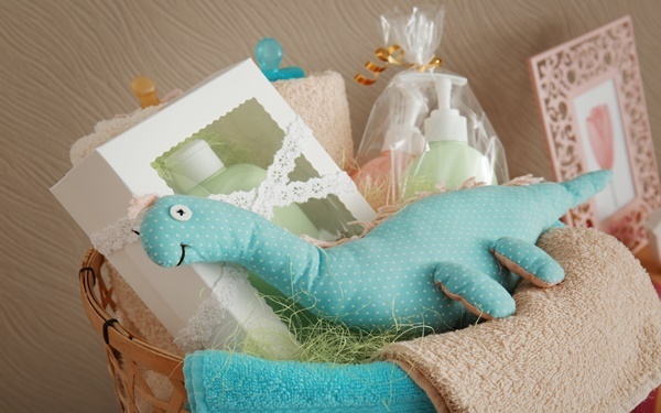 男の子向けの出産祝い！ 人気ブランドや名入れなどおしゃれなギフト18選