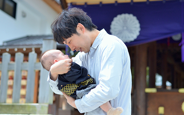 初節句とは？ お祝いのマナーや内祝いの返し方、写真撮影はどうするの？