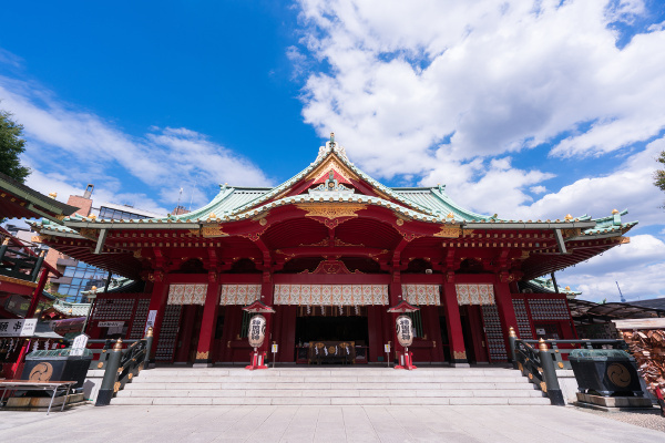姓名判断とは？ 赤ちゃんの名付けに役立つサイト、神社を紹介