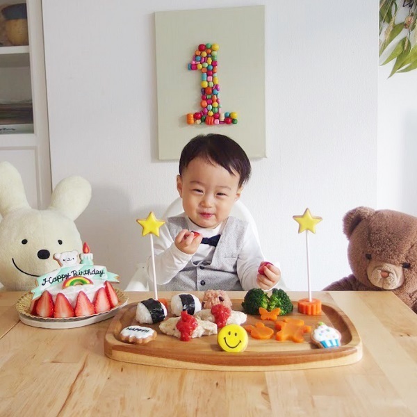 1歳の誕生日、プレゼントやメニューをしっかり選んで忘れられない思い出にしよう！
