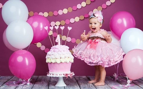 1歳の誕生日、プレゼントやメニューをしっかり選んで忘れられない思い出にしよう！