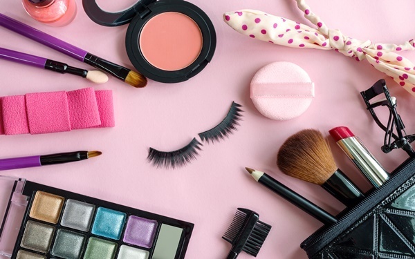 ベビーパウダーは赤ちゃんだけでなく大人にも！　便利な使い道とは？