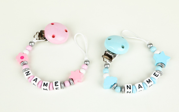 命名「赤ちゃんの名付け」画数、漢字、意味…おさえておくべき4つの重要ポイント