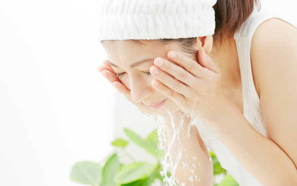 「ベビーオイル」活用術と選び方！ 赤ちゃんと大人の基本～便利な使い方