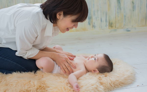 「ベビーオイル」活用術と選び方！ 赤ちゃんと大人の基本～便利な使い方