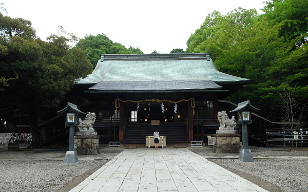 【お宮参りの服装ガイド】赤ちゃん・母親・父親・祖父母の衣装選び！夏冬は？