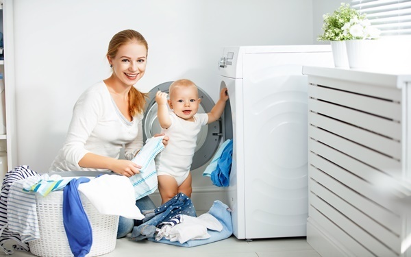 授乳クッション人気のおすすめ15選【抱き枕や携帯できるアイテムも！】