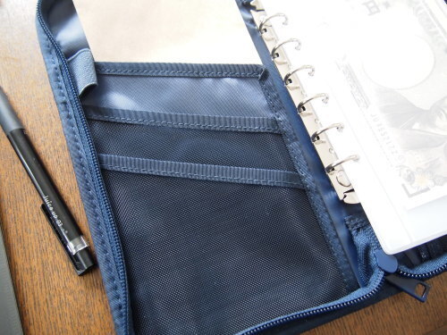  無印の「パスポートケース」が家計管理にぴったり！ ムリなく続けられると大評判【人気ブロガーの「これがマイベスト」  Vol.24】