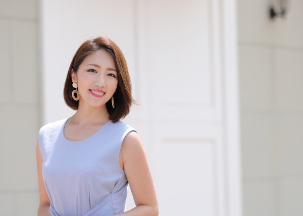 枠にとらわれない自由なスタイルで「食」の魅力を伝えるソムリエママ【ママリーダーズ：真鍋摩梨さん】