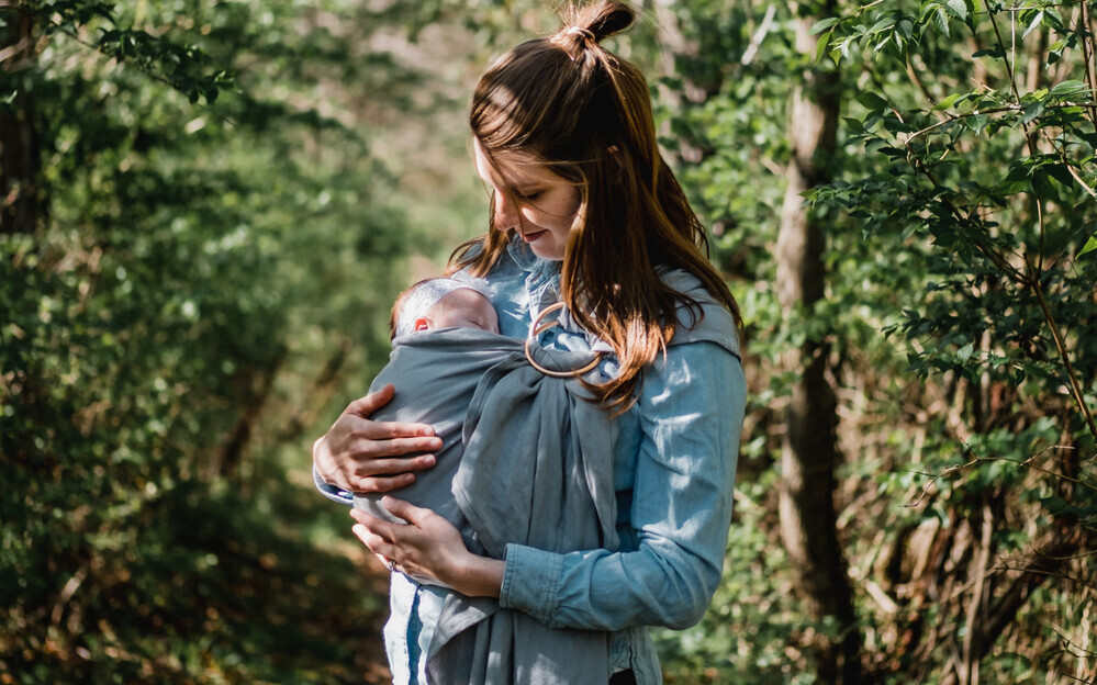 スリングの上手な使い方とは？　簡単に使うコツから注意点まで