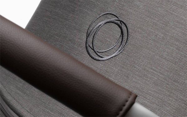 「バガブー」から洗練されたアースカラー登場！ ベビーカーの外出は素敵に変身する