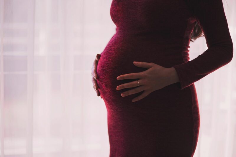【妊娠中の不安】誰に相談すればいい？不安になる原因と上手な解消法