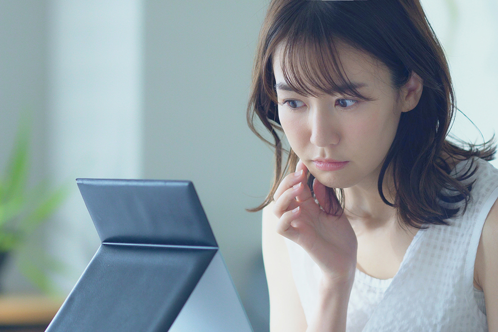 【医師監修】頬ニキビの治し方！　即効性があるのはどの方法？