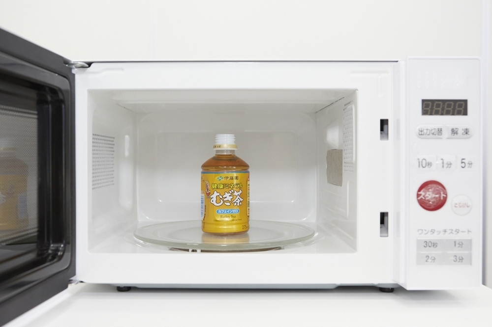 電子レンジでチンできる！ホット「健康ミネラルむぎ茶」がいよいよ発売