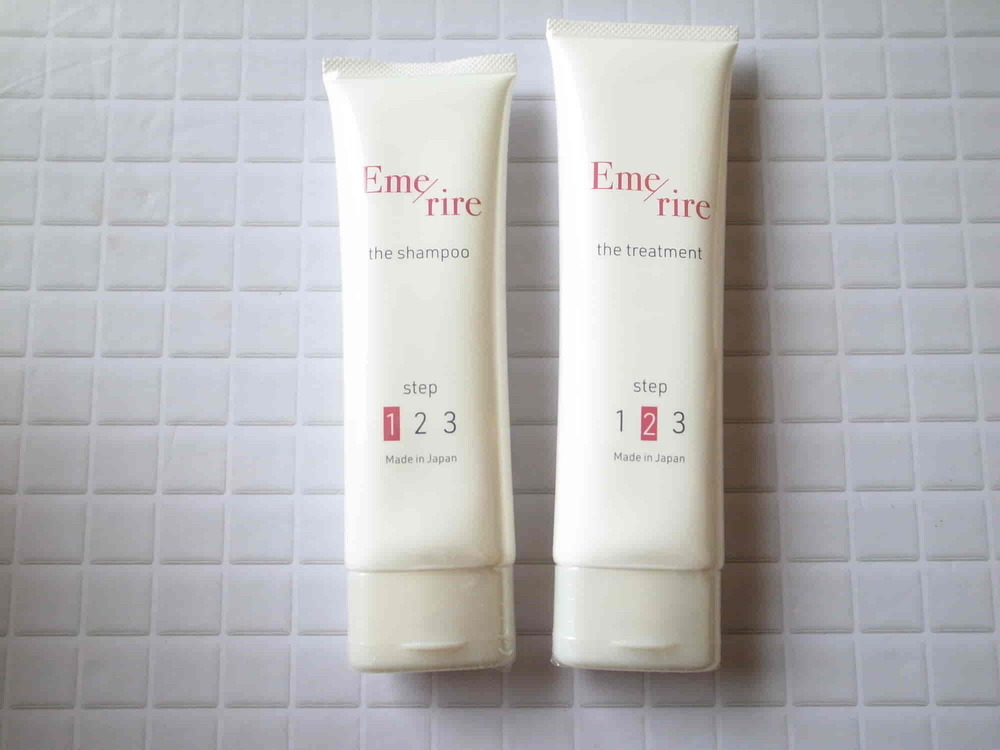 エメリルシャンプー＆トリートメントの口コミや効果は？体験してみた！