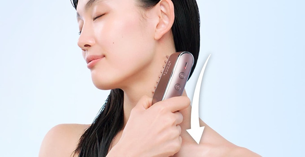 ペタンコ髪が気になりだしたら…！　「フワリー＆電気ブラシ」で始めるファーストボリュームケア【編集部の「これ、気になる！」  Vol.16】