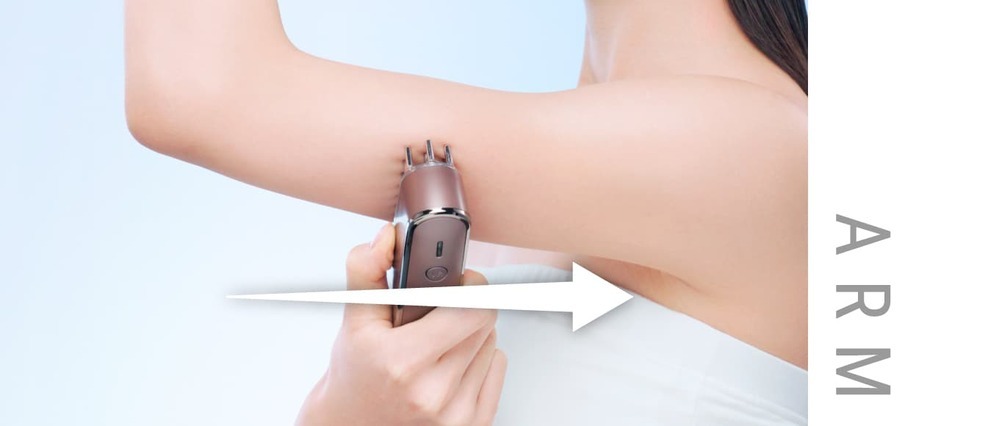 ペタンコ髪が気になりだしたら…！　「フワリー＆電気ブラシ」で始めるファーストボリュームケア【編集部の「これ、気になる！」  Vol.16】