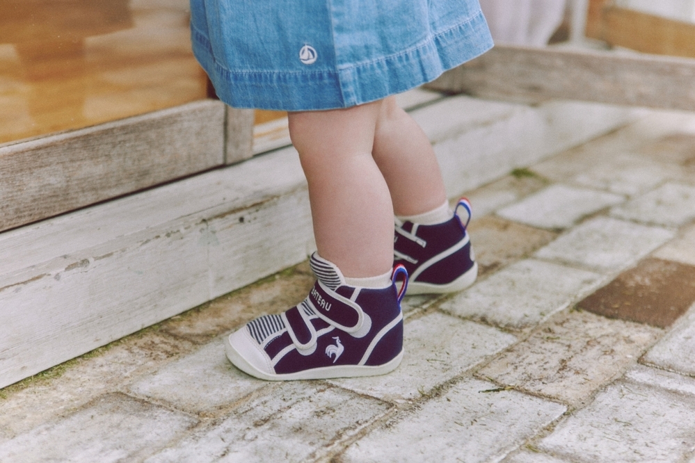 カラフルで遊び心に溢れる「プチバトー」から、スペシャルなコラボベビーシューズが登場！【編集部の「これ、気になる！」  Vol.48】