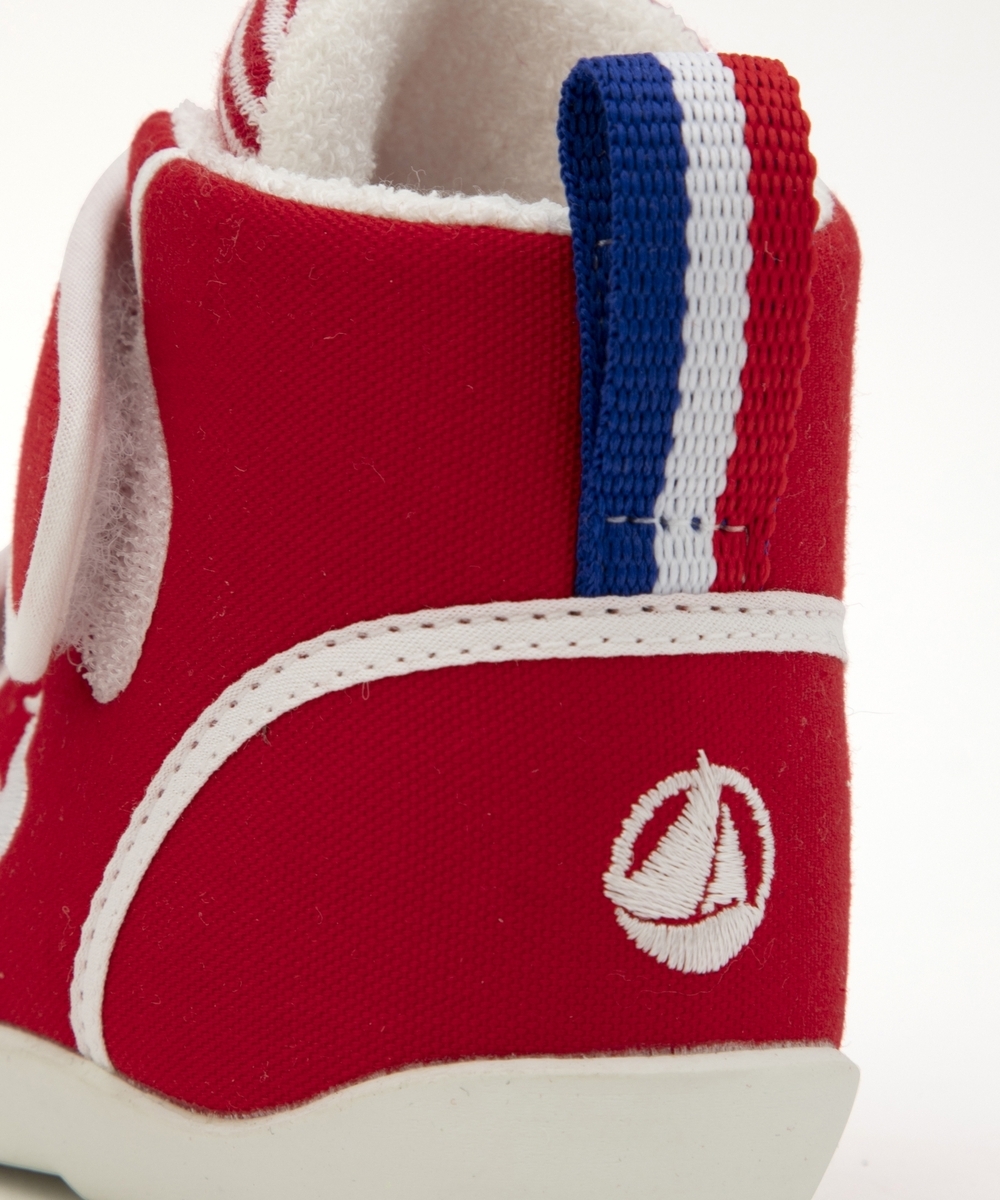 カラフルで遊び心に溢れる「プチバトー」から、スペシャルなコラボベビーシューズが登場！【編集部の「これ、気になる！」  Vol.48】