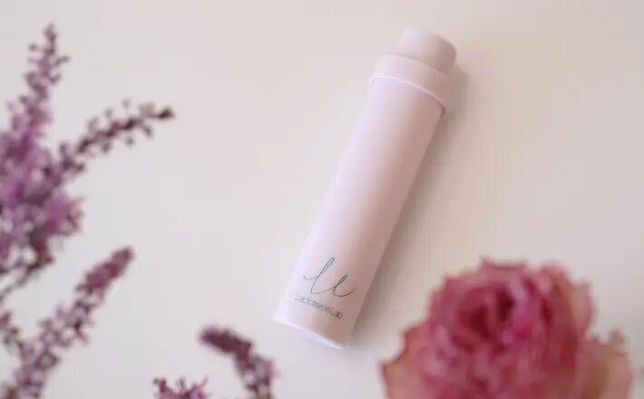 使うことで世界中の女性をエンパワメントする、人と地球にやさしいサスティナブルコスメ「ラクトフェリン ラボ」【編集部の「これ、気になる！」  Vol.55】