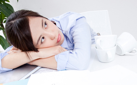 今企業でアクセサリー女子とチャック女子が急増？ 女性が陥るキャリア上の10大疾病