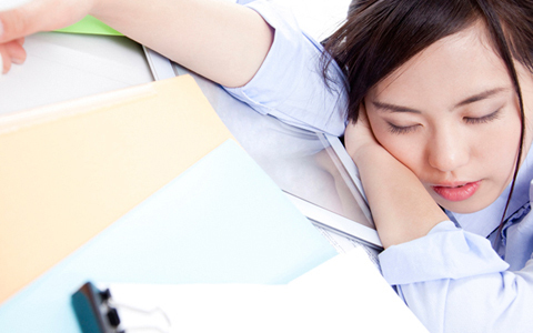 働く女性と睡魔の果てなき闘い…居眠り以上の失敗談＆眠気を蹴散らすスゴ技集