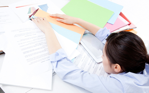 「テリトリー侵食型」に「怪奇現象型」!?  働く女性が恐れる職場の汚デスク