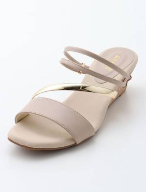 「コレ全部2,000円以下なの！？」ハニーズの“高見え最強サンダル”が大優勝♡