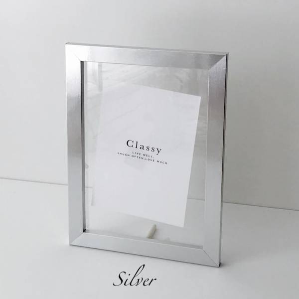 「高級感あふれすぎ♡」キャンドゥの“インテリアフレーム”がかわいいと話題！